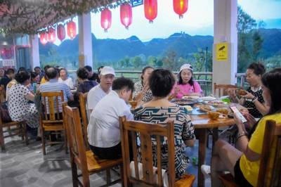 長順百姓“傍上”景區建起農家樂,吃上“旅游飯”!